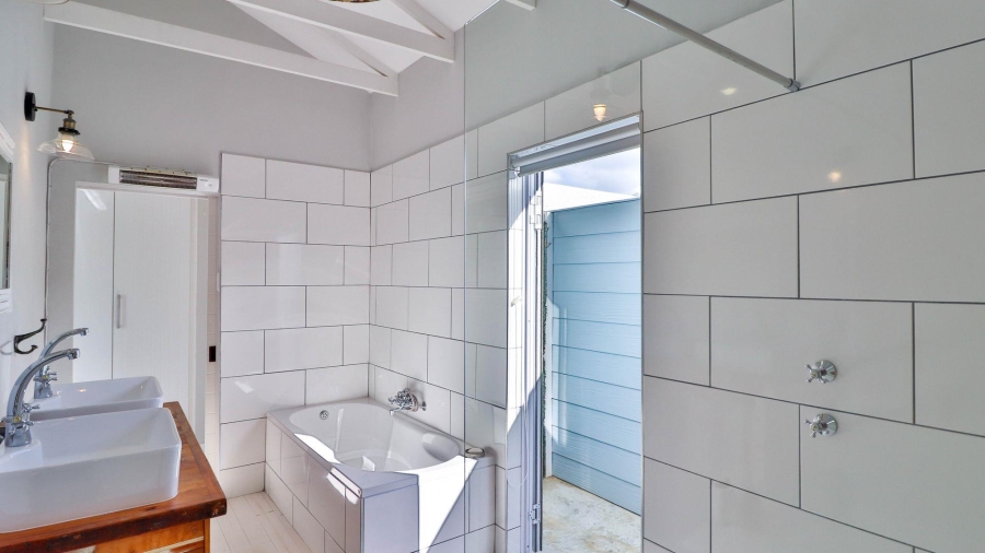 3 Bedroom Property for Sale in Dana Bay Western Cape
